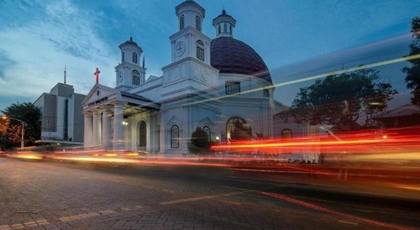 Horison Kota Lama Semarang Ngoại thất bức ảnh